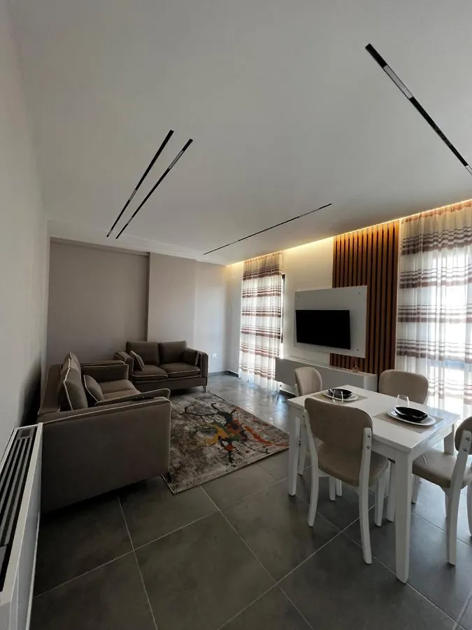 Comfort Inn Ll Tirana 0*,