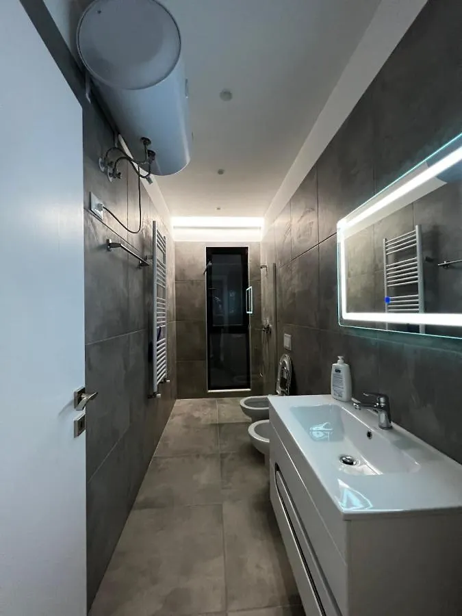 Apartamento Comfort Inn Ll Tirana